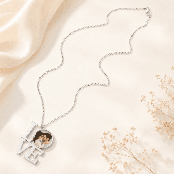 Colier LOVE Personalizat cu Fotografia Ta